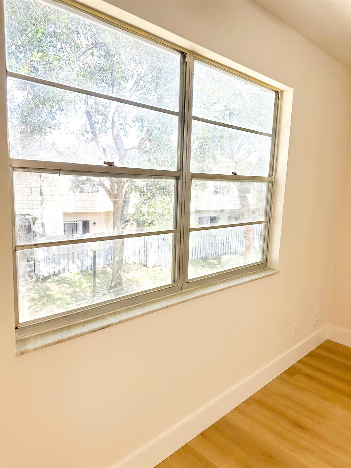 35 SW 3rd Street