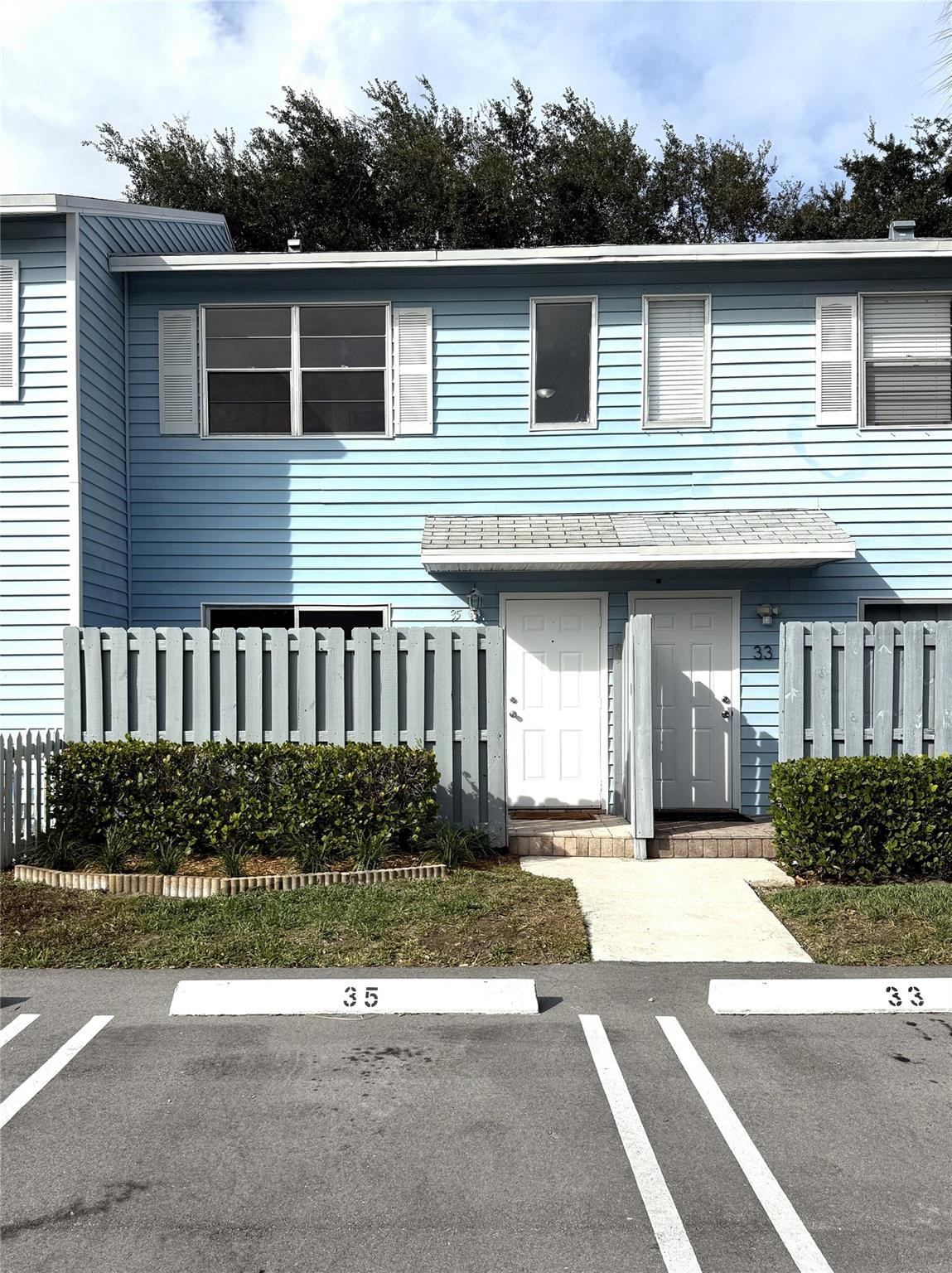 35 SW 3rd Street