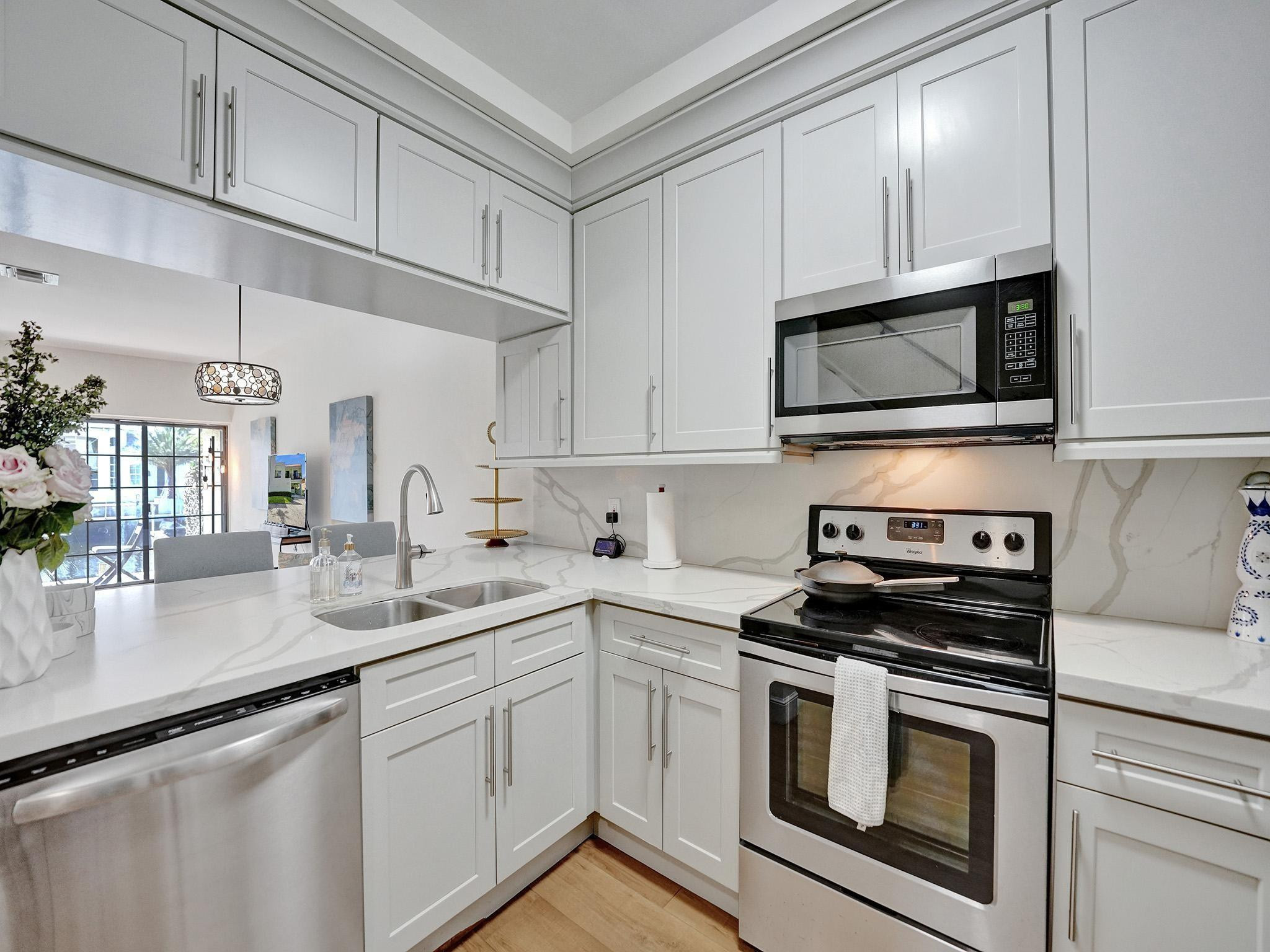 4300 S Ocean Boulevard 3