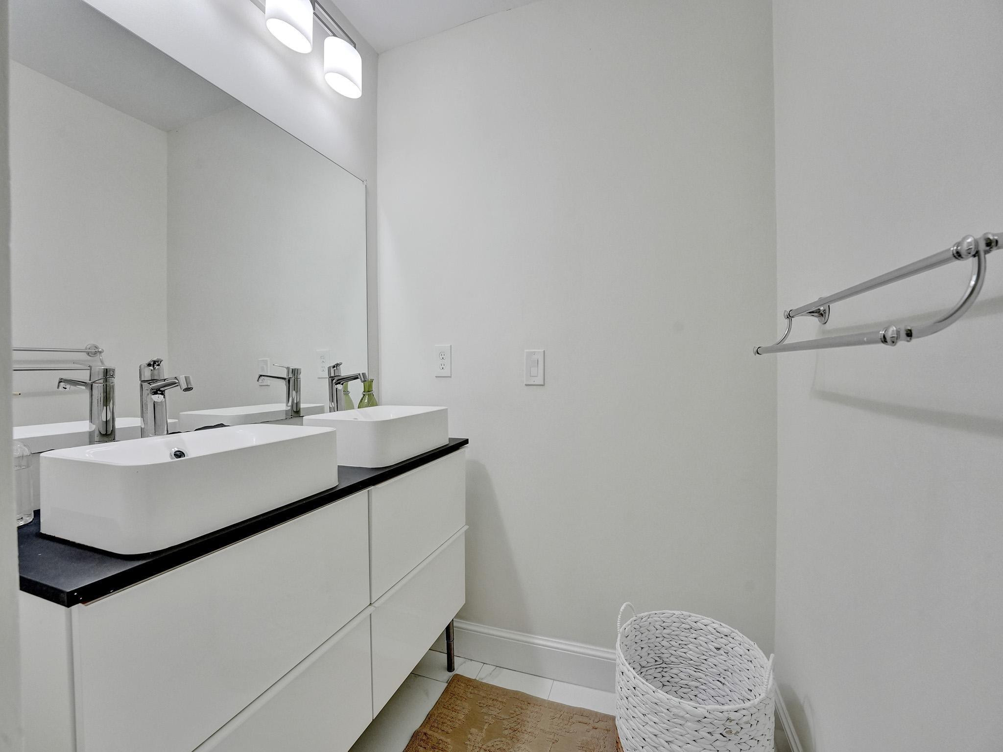 4300 S Ocean Boulevard 3