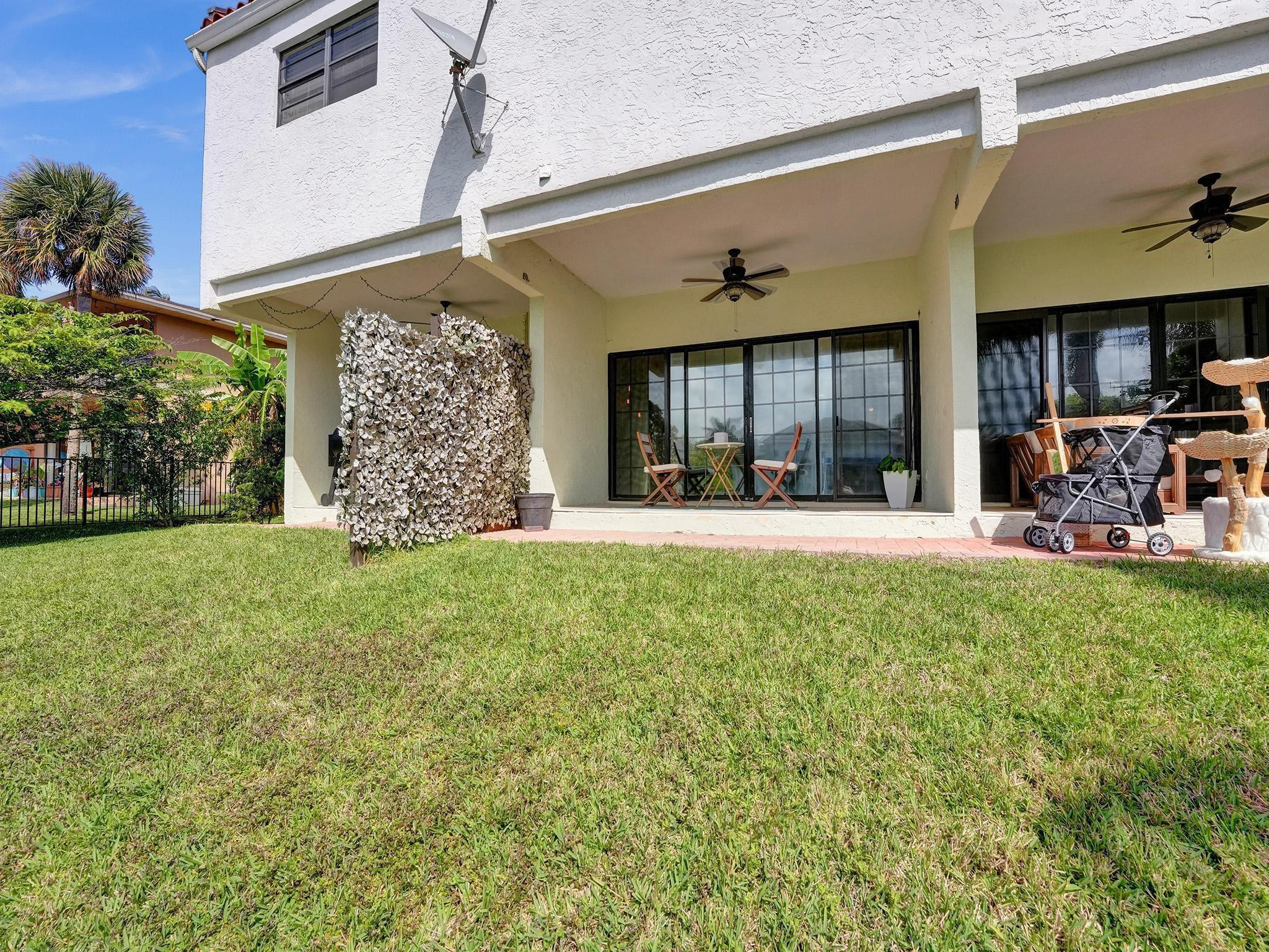 4300 S Ocean Boulevard 3