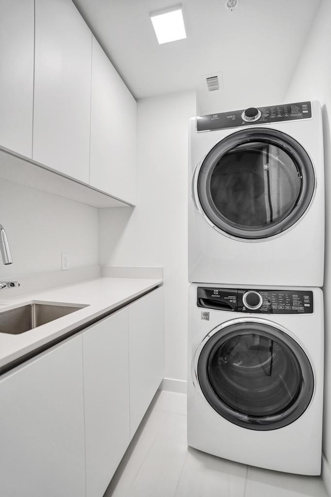 900 N Ocean Boulevard 1405