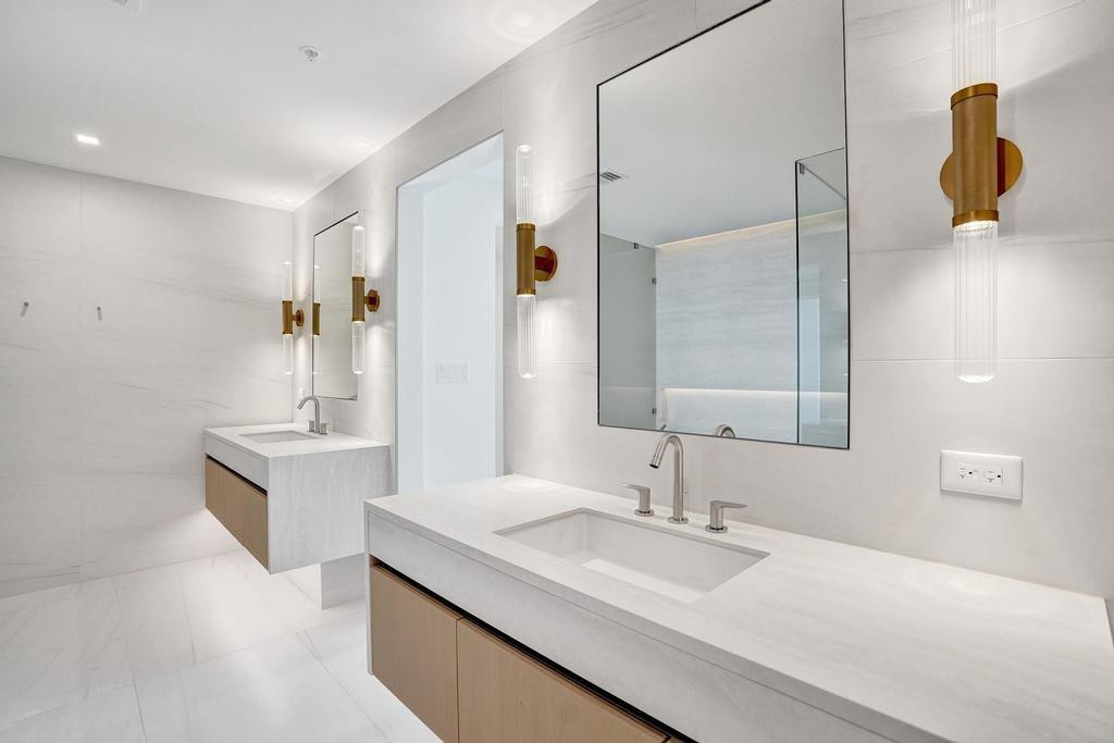 900 N Ocean Boulevard 1405