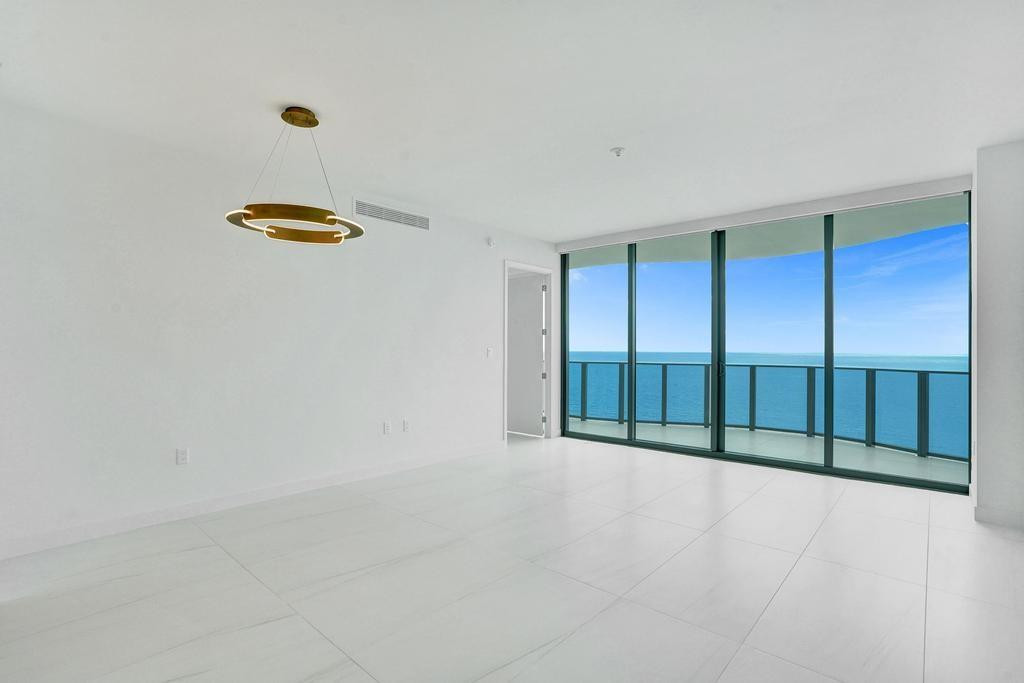 900 N Ocean Boulevard 1405