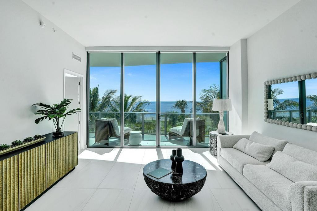 900 N Ocean Boulevard 302