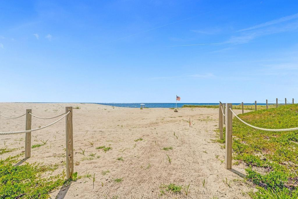 900 N Ocean Boulevard 302