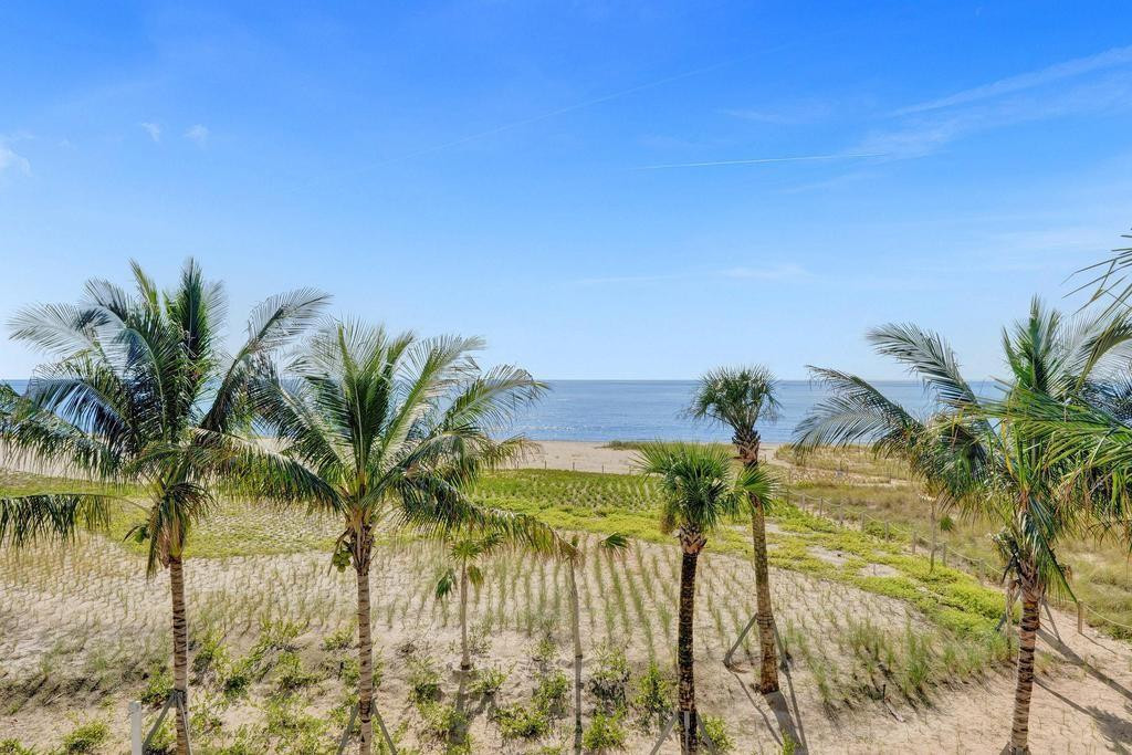 900 N Ocean Boulevard 302