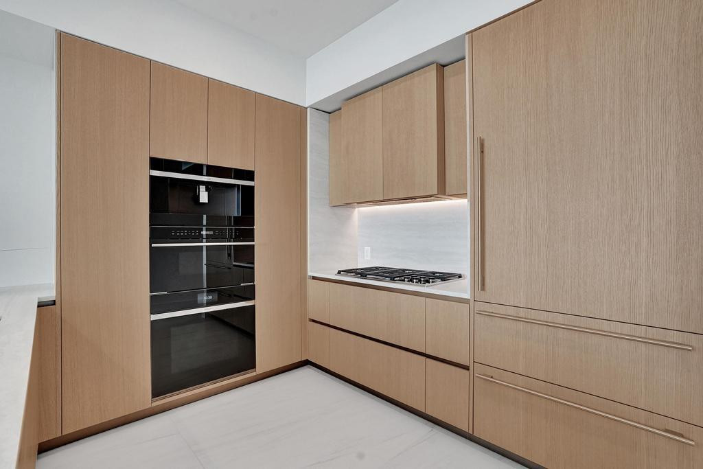 900 N Ocean Boulevard 302