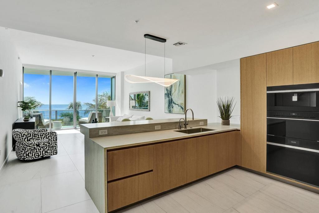 900 N Ocean Boulevard 302