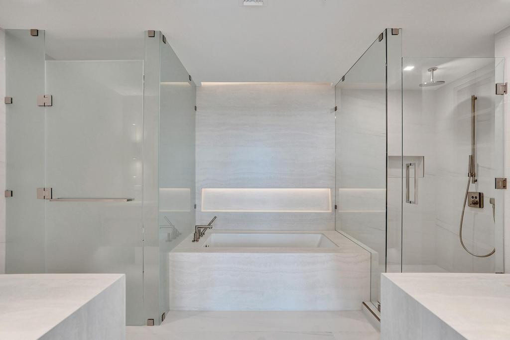 900 N Ocean Boulevard 302