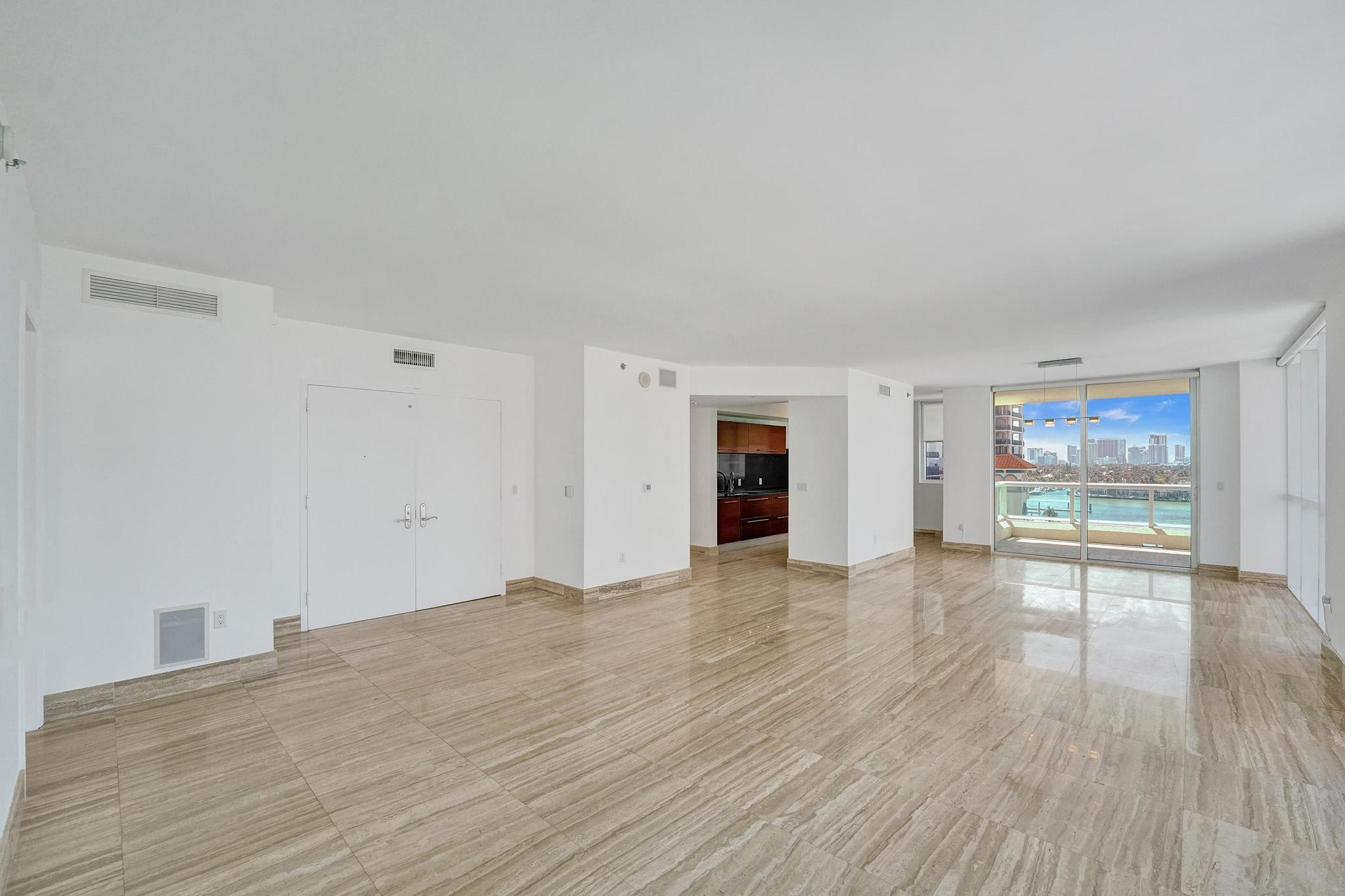 101 S Fort Lauderdale Beach Boulevard Unit: 806