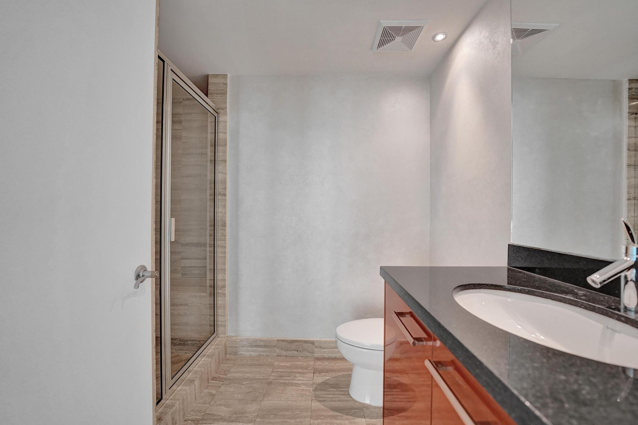 101 S Fort Lauderdale Beach Boulevard Unit: 806