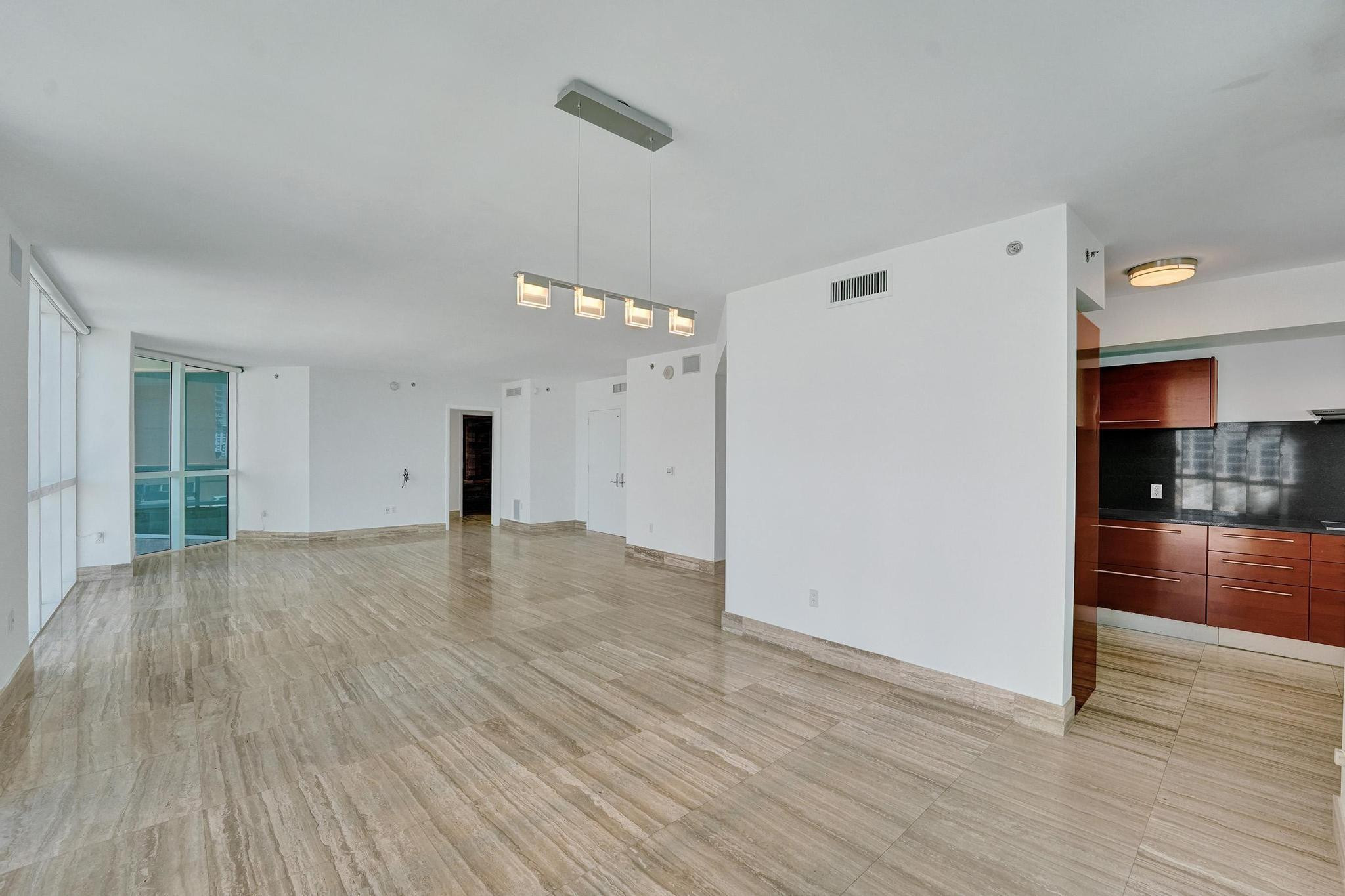 101 S Fort Lauderdale Beach Boulevard Unit: 806