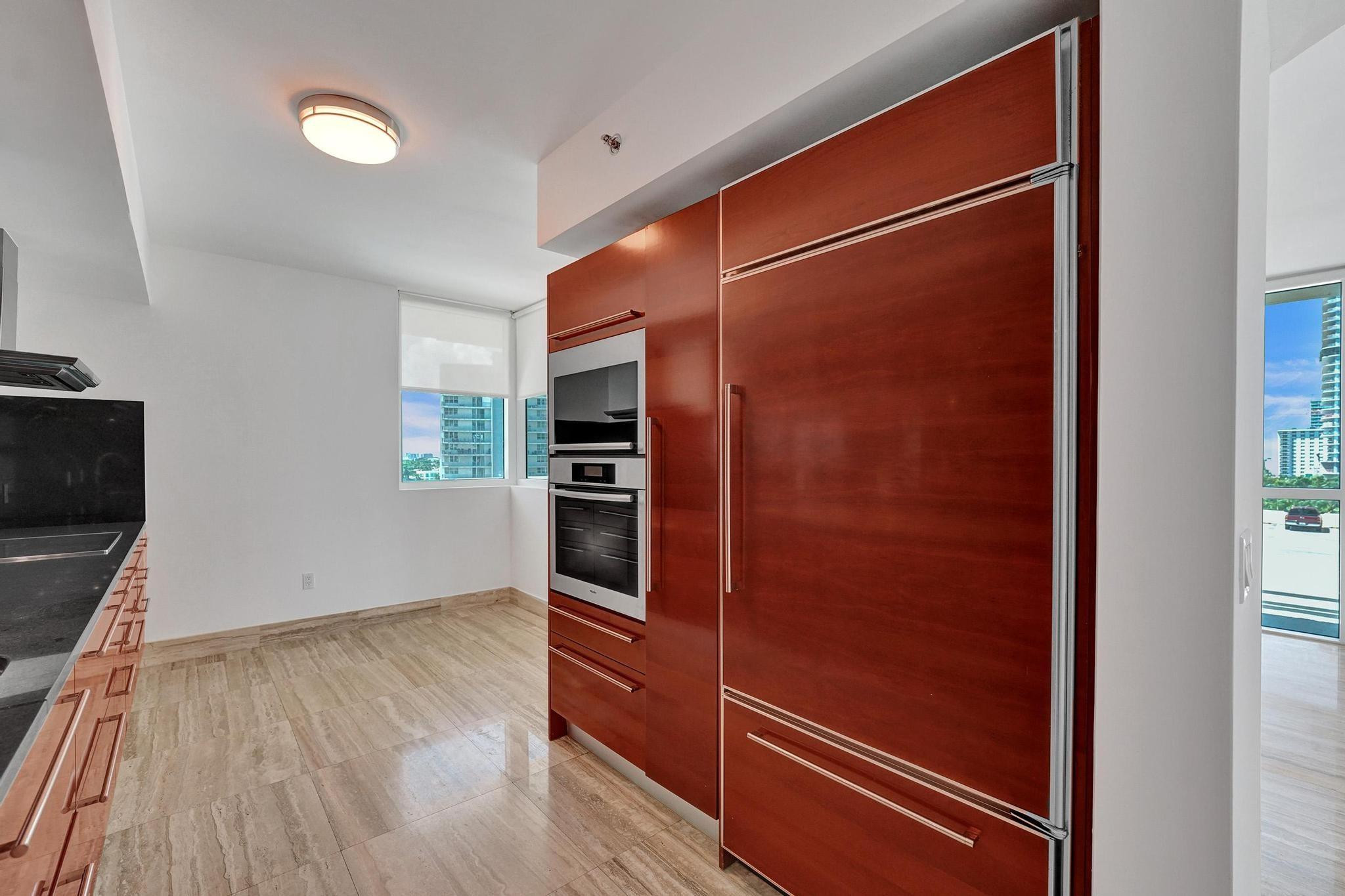 101 S Fort Lauderdale Beach Boulevard Unit: 806