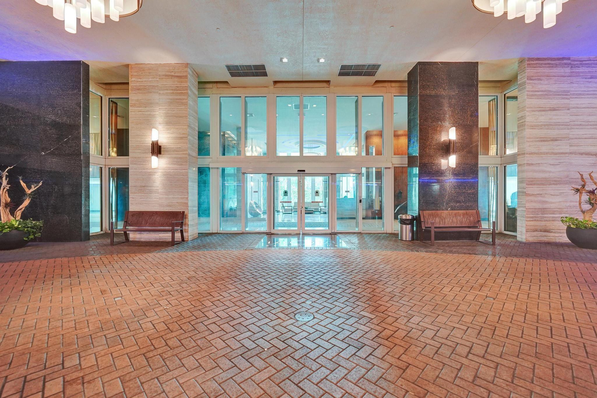 101 S Fort Lauderdale Beach Boulevard Unit: 806