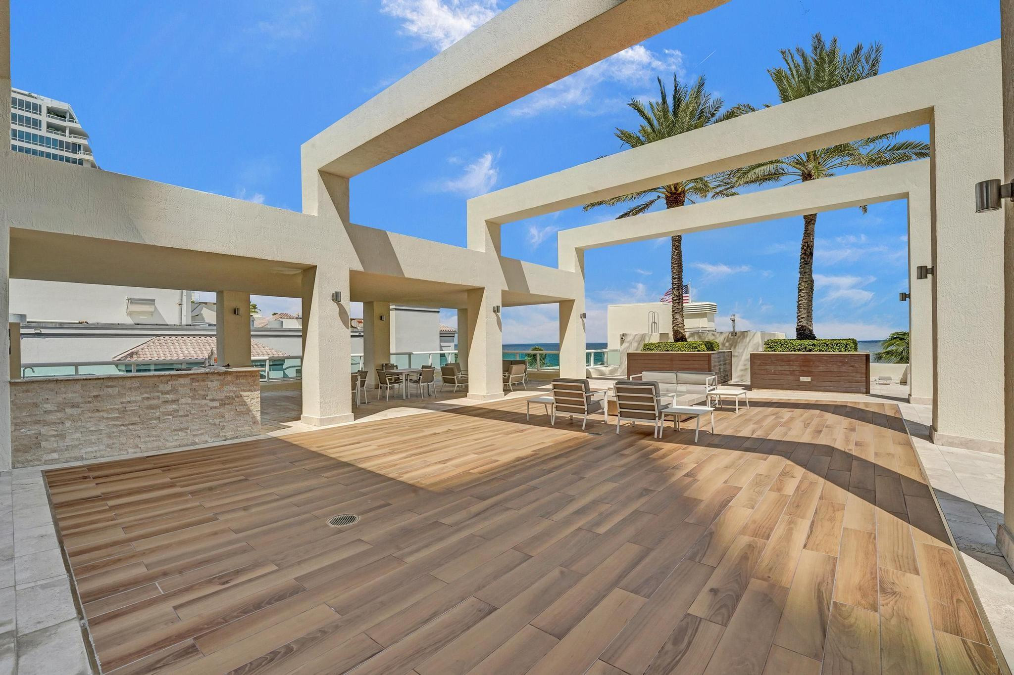 101 S Fort Lauderdale Beach Boulevard Unit: 806