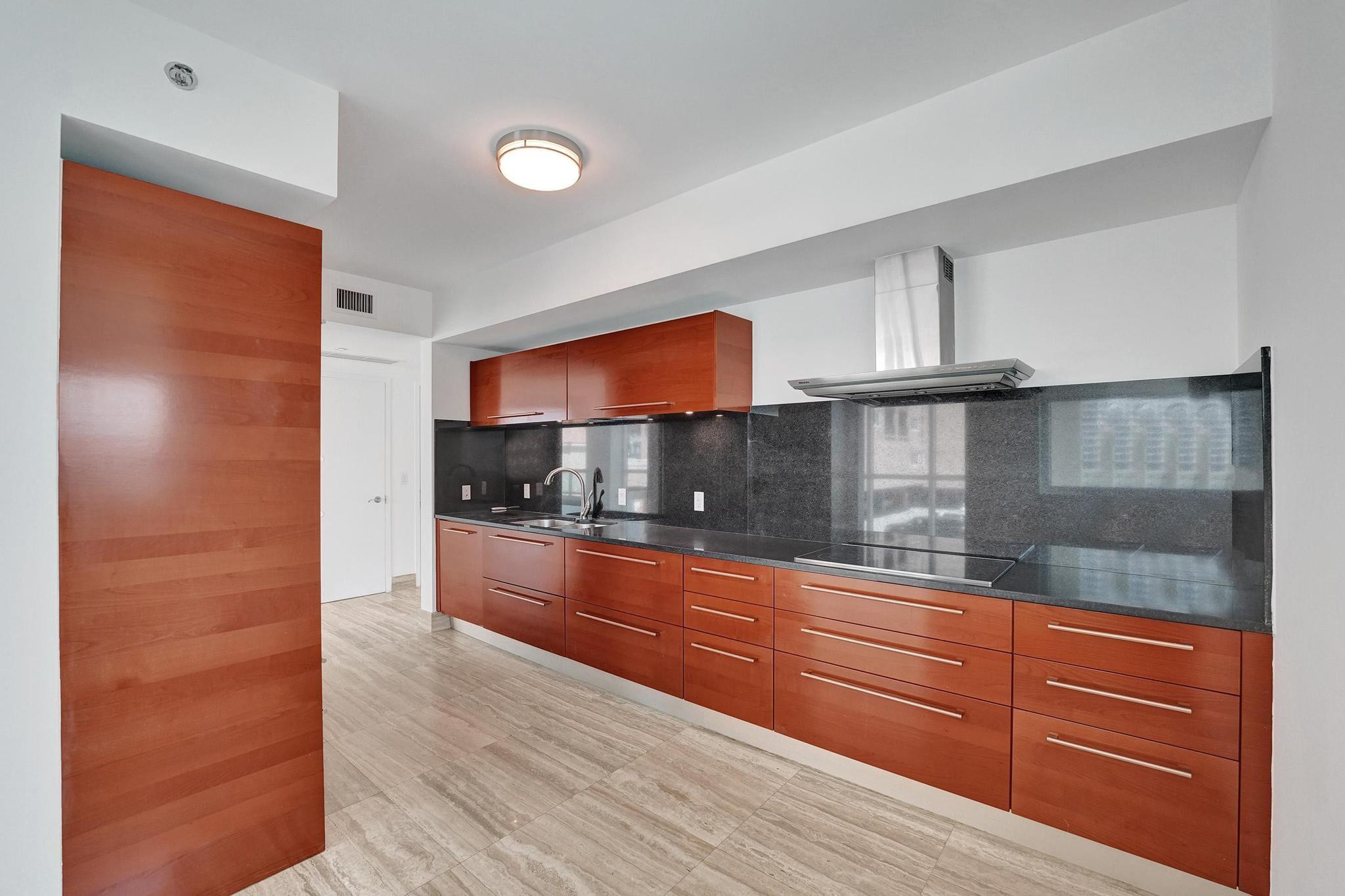 101 S Fort Lauderdale Beach Boulevard Unit: 806