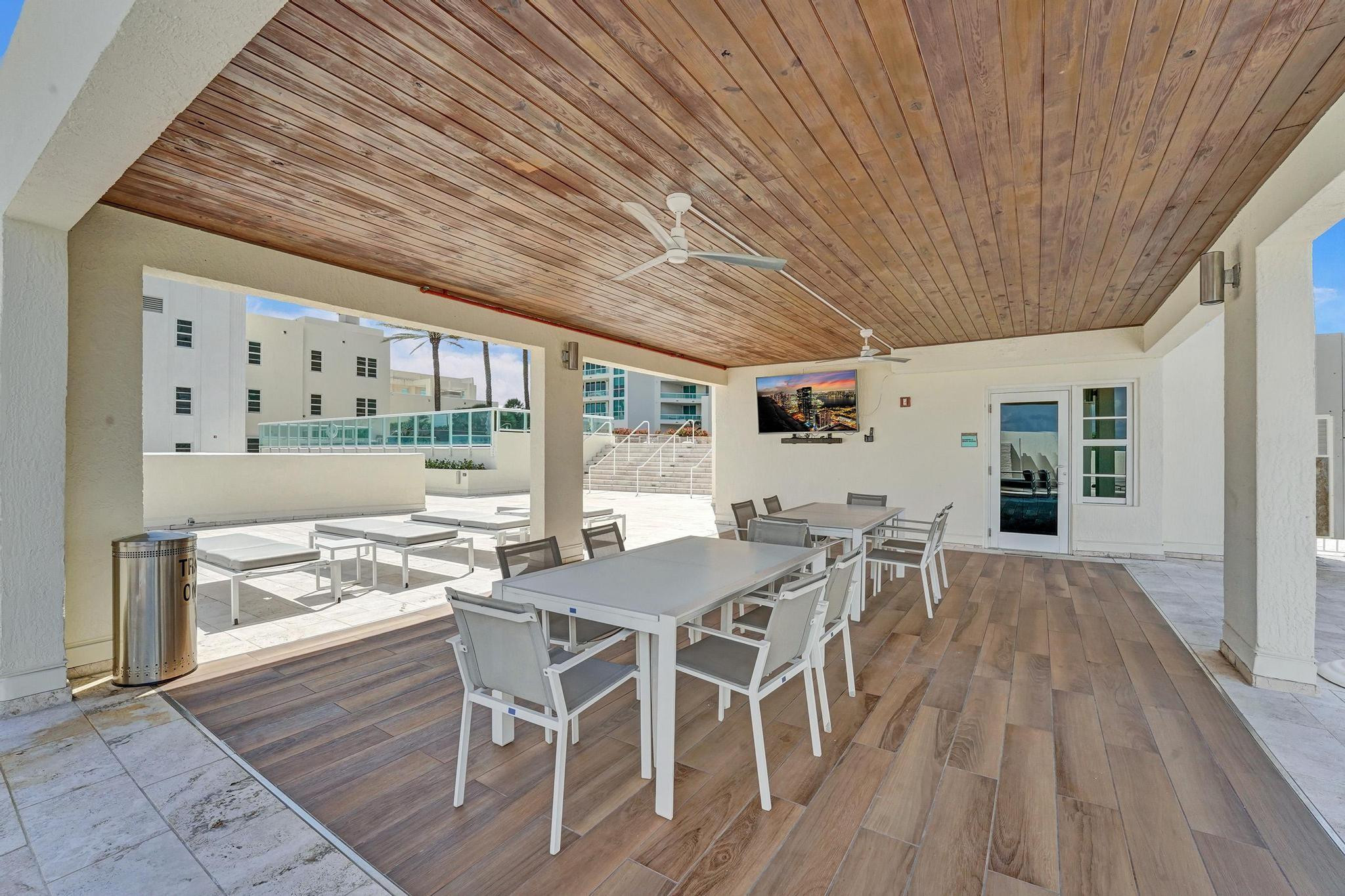 101 S Fort Lauderdale Beach Boulevard Unit: 806