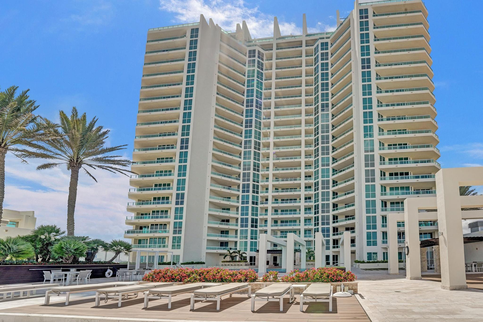 101 S Fort Lauderdale Beach Boulevard Unit: 806
