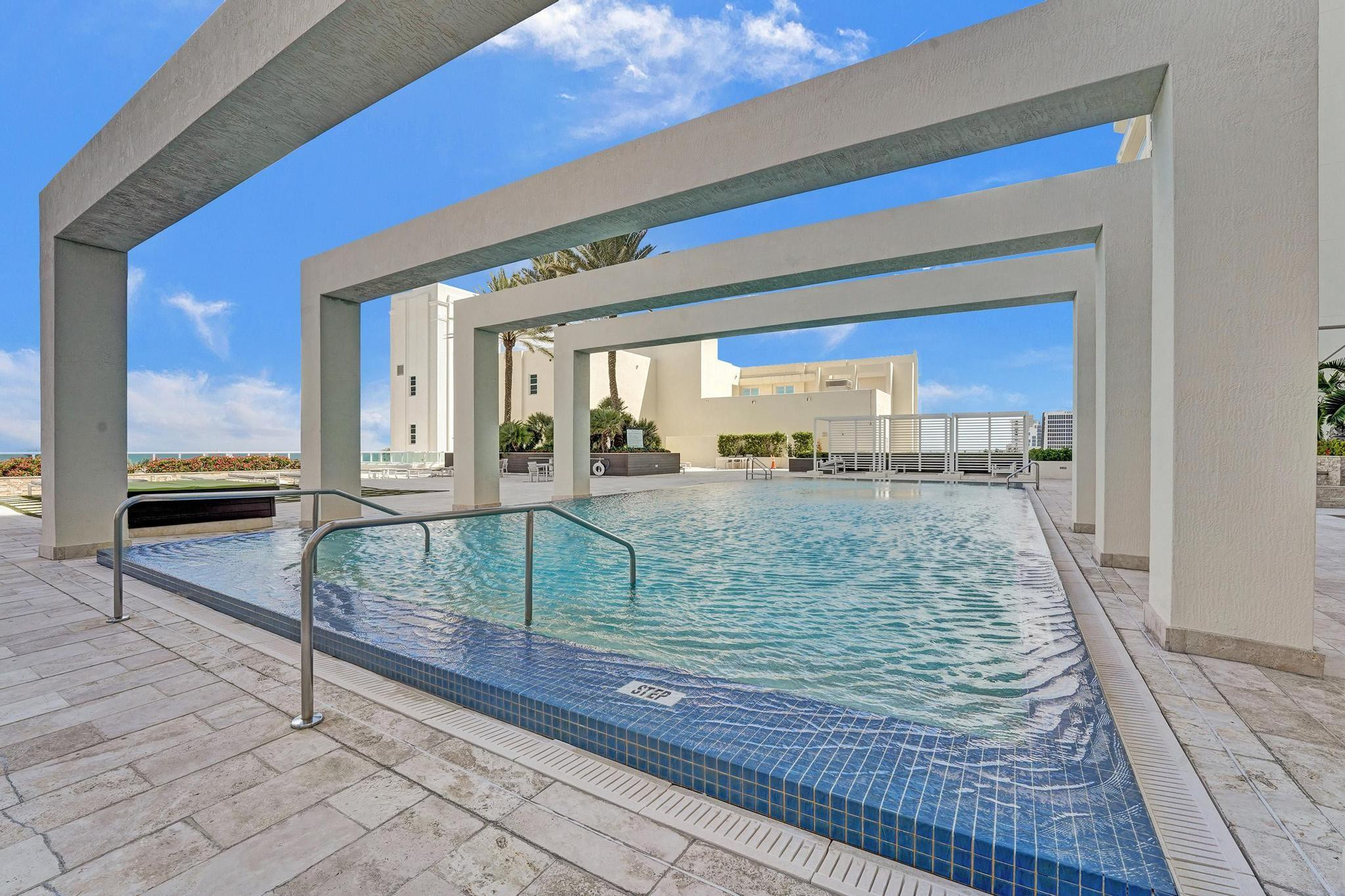 101 S Fort Lauderdale Beach Boulevard Unit: 806