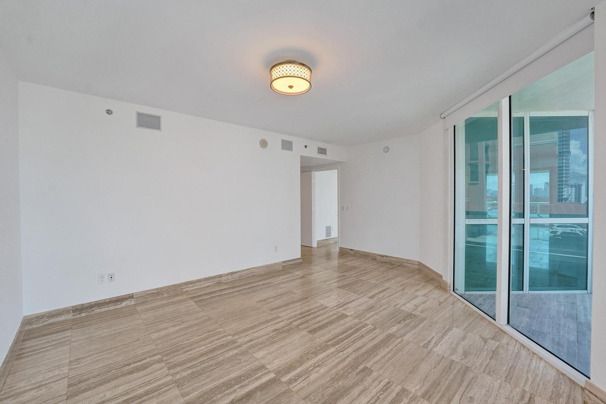 101 S Fort Lauderdale Beach Boulevard Unit: 806