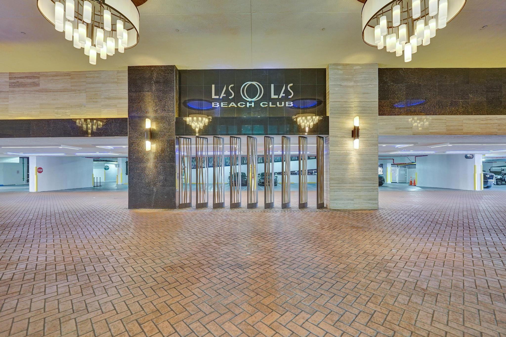 101 S Fort Lauderdale Beach Boulevard Unit: 806