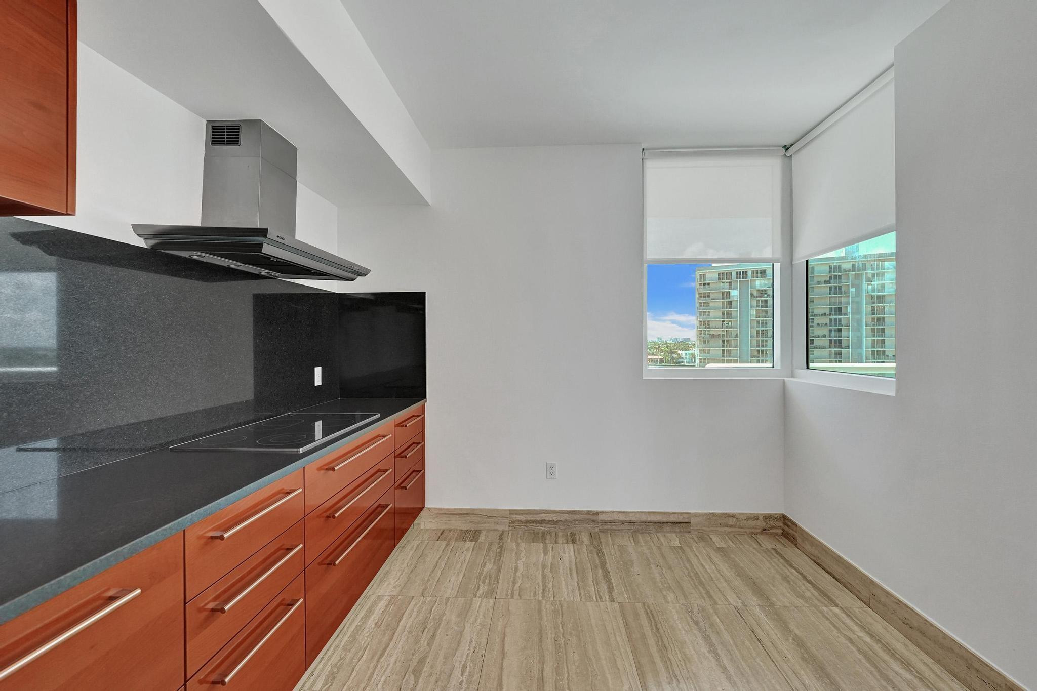 101 S Fort Lauderdale Beach Boulevard Unit: 806