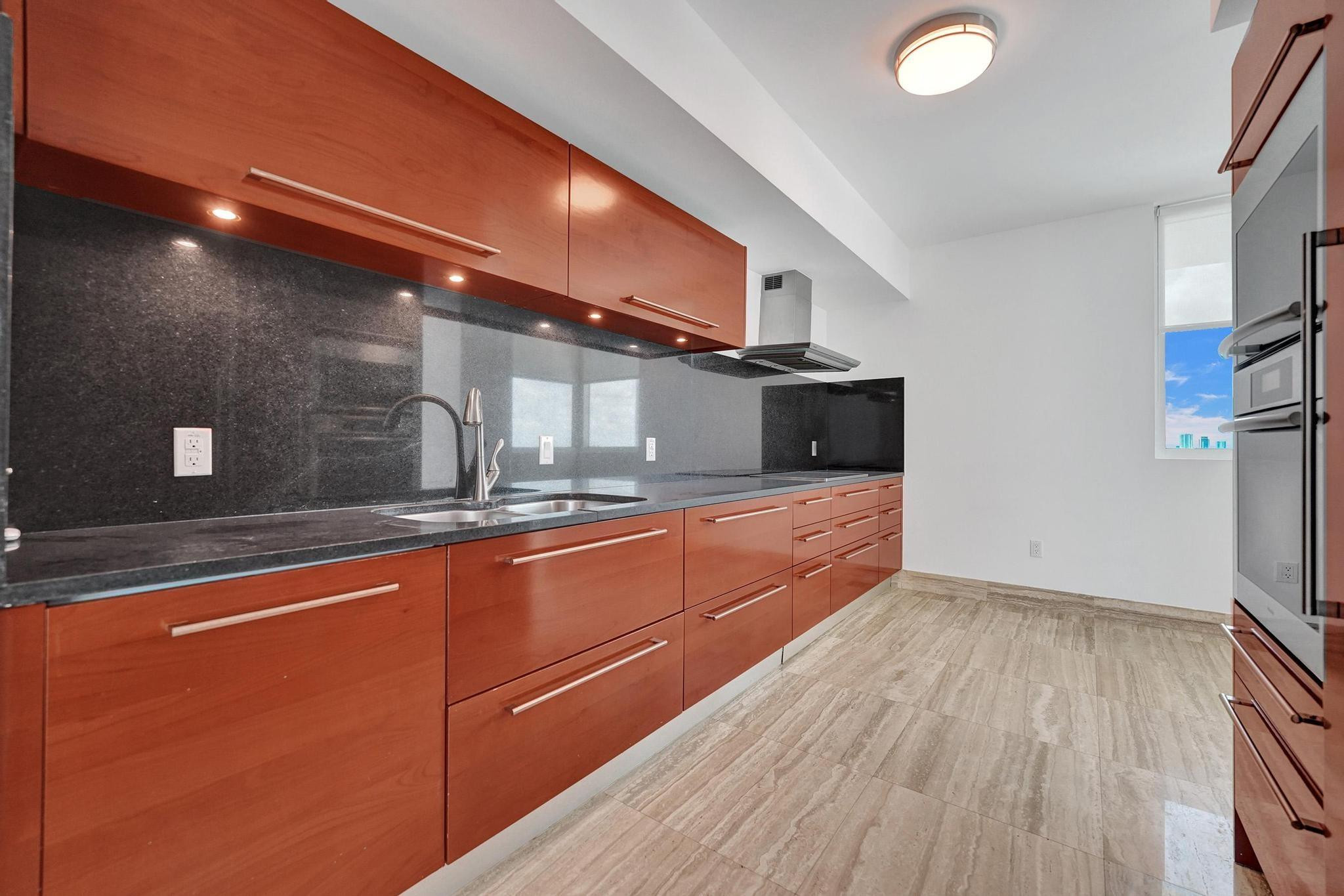 101 S Fort Lauderdale Beach Boulevard Unit: 806