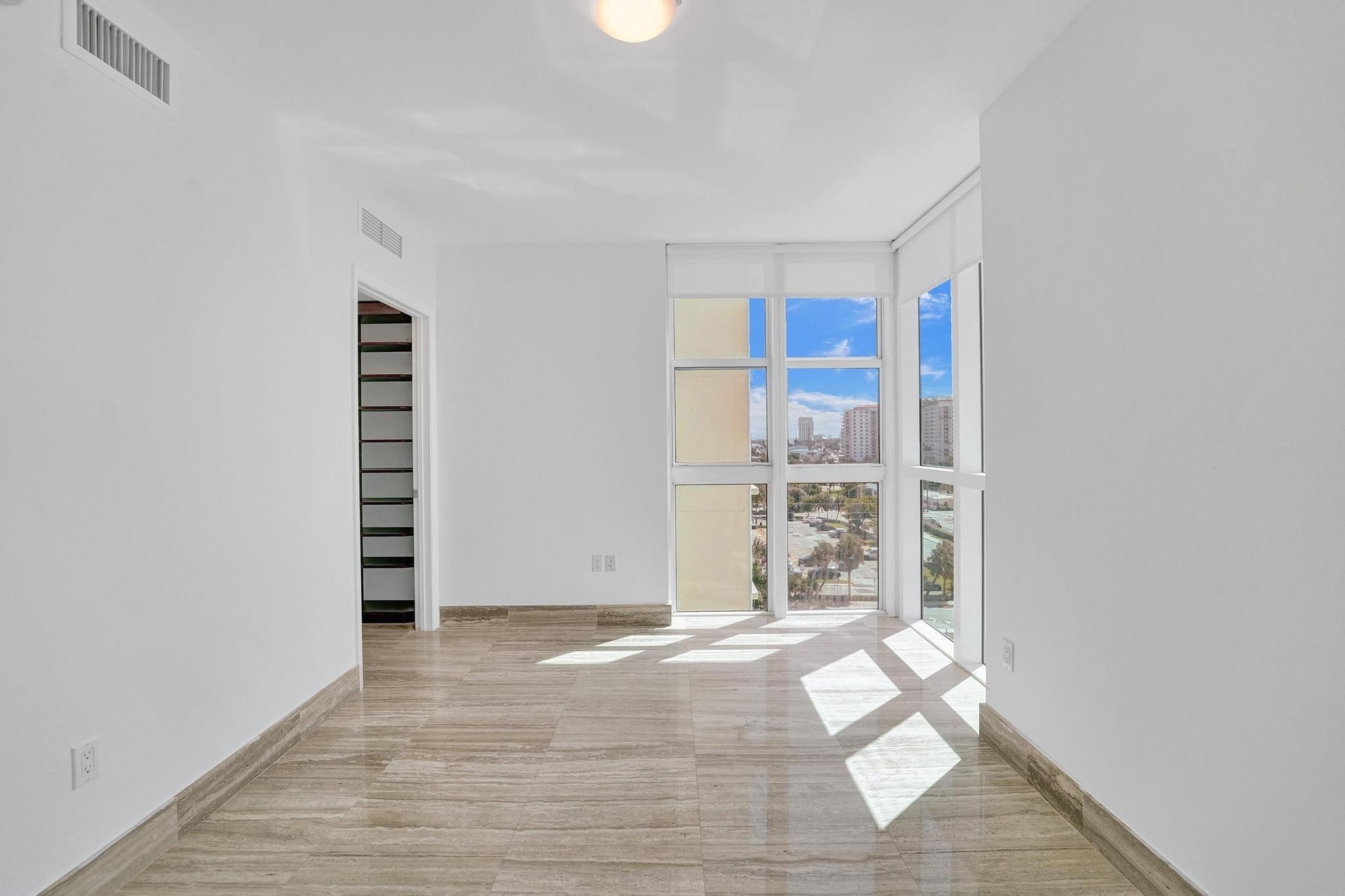 101 S Fort Lauderdale Beach Boulevard Unit: 806