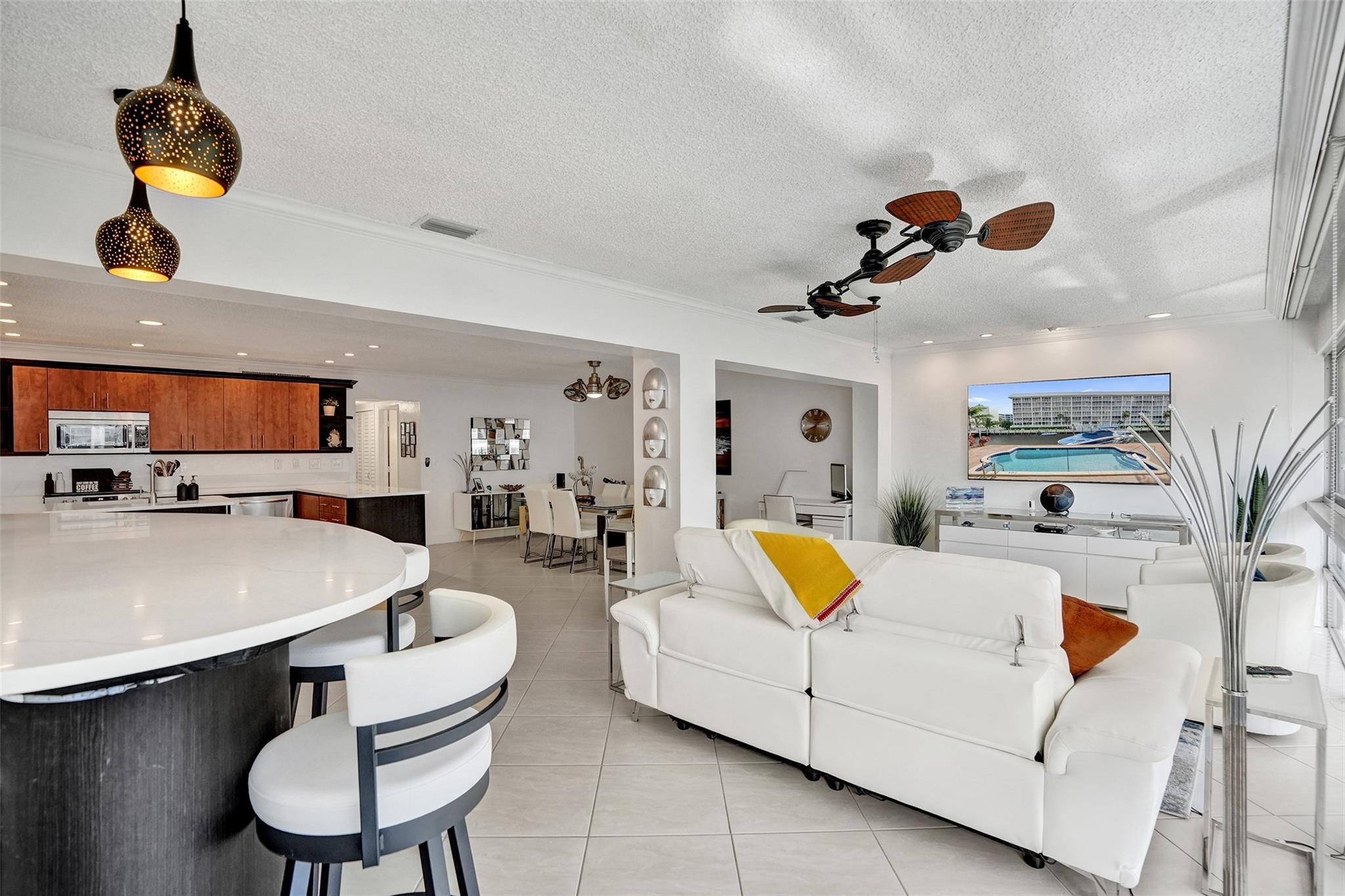3090 NE 48th Street 316