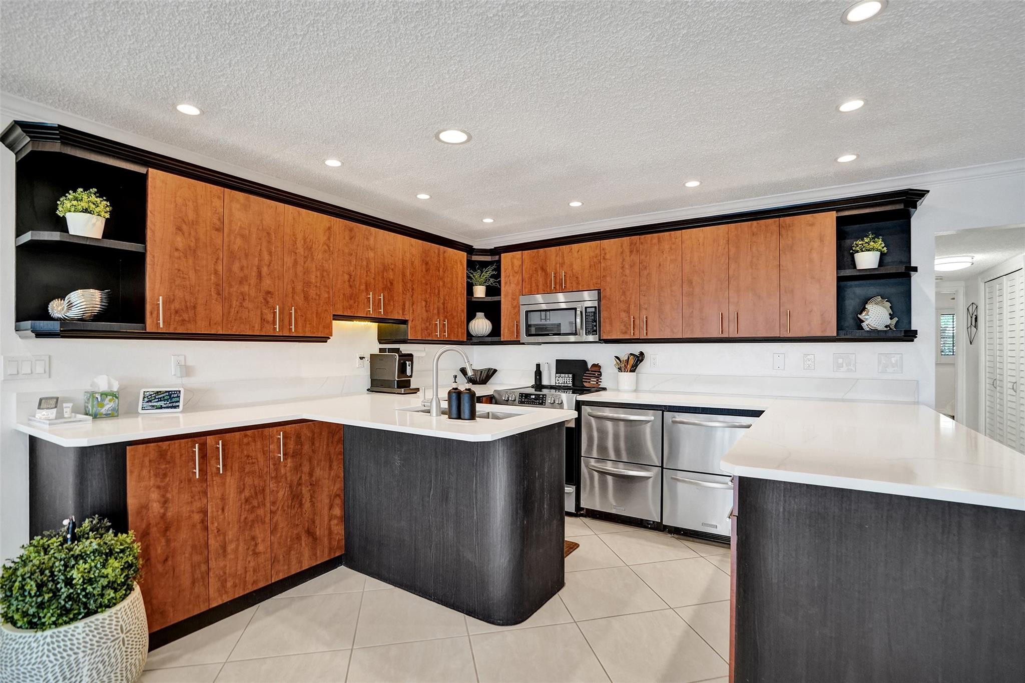 3090 NE 48th Street 316