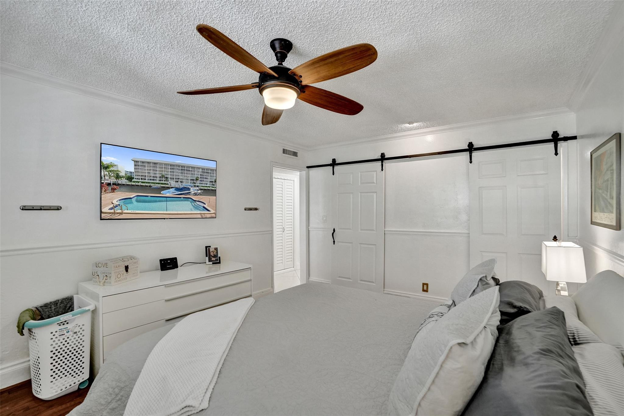 3090 NE 48th Street 316