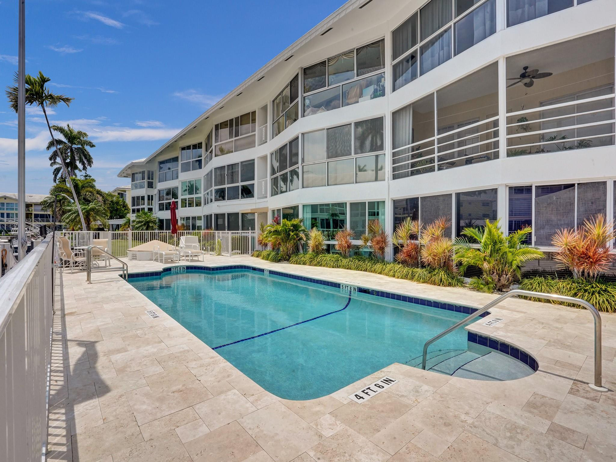 3090 NE 48th Street 316