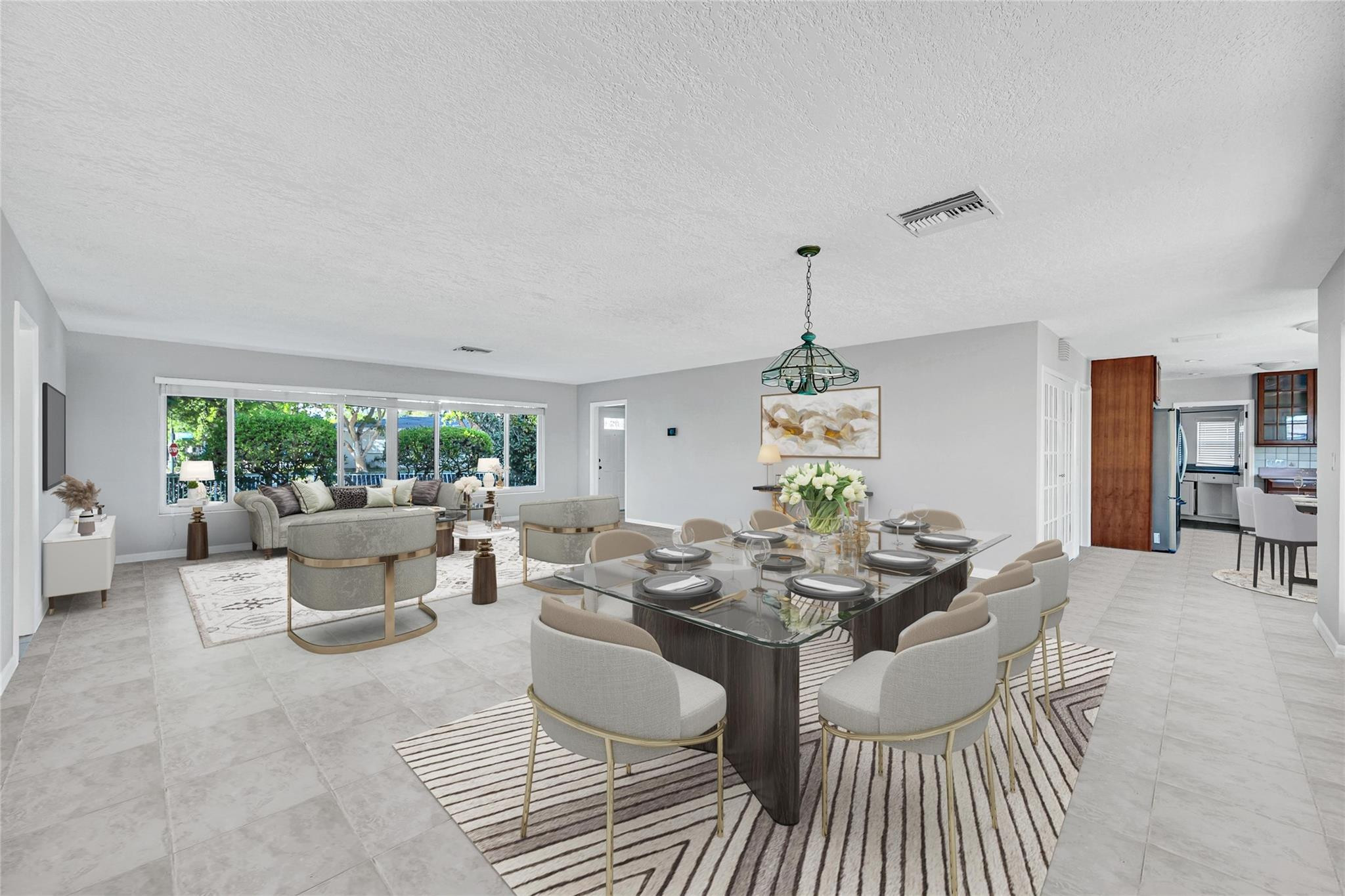 2100 Manatee Drive
