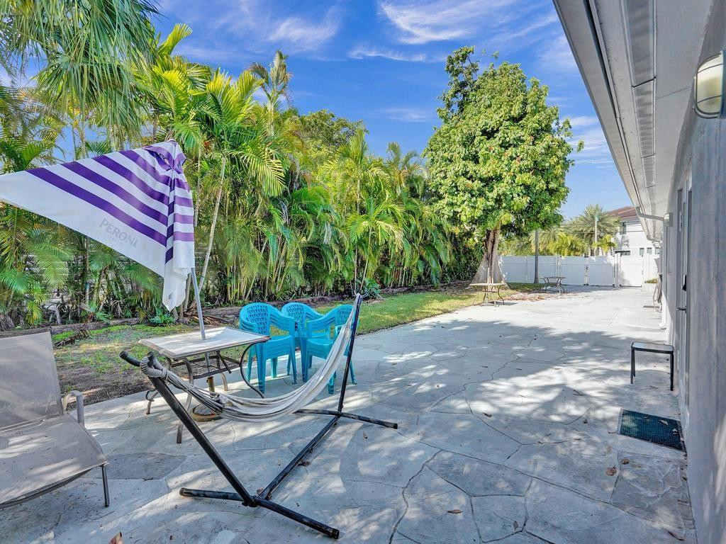4422 Seagrape Drive 1, Lauderdale-By-The-Sea Unit: 1