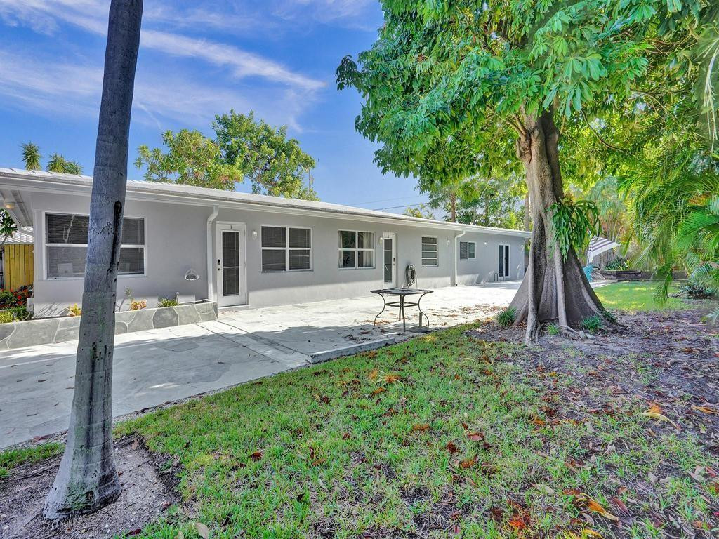 4422 Seagrape Drive 1, Lauderdale-By-The-Sea Unit: 1