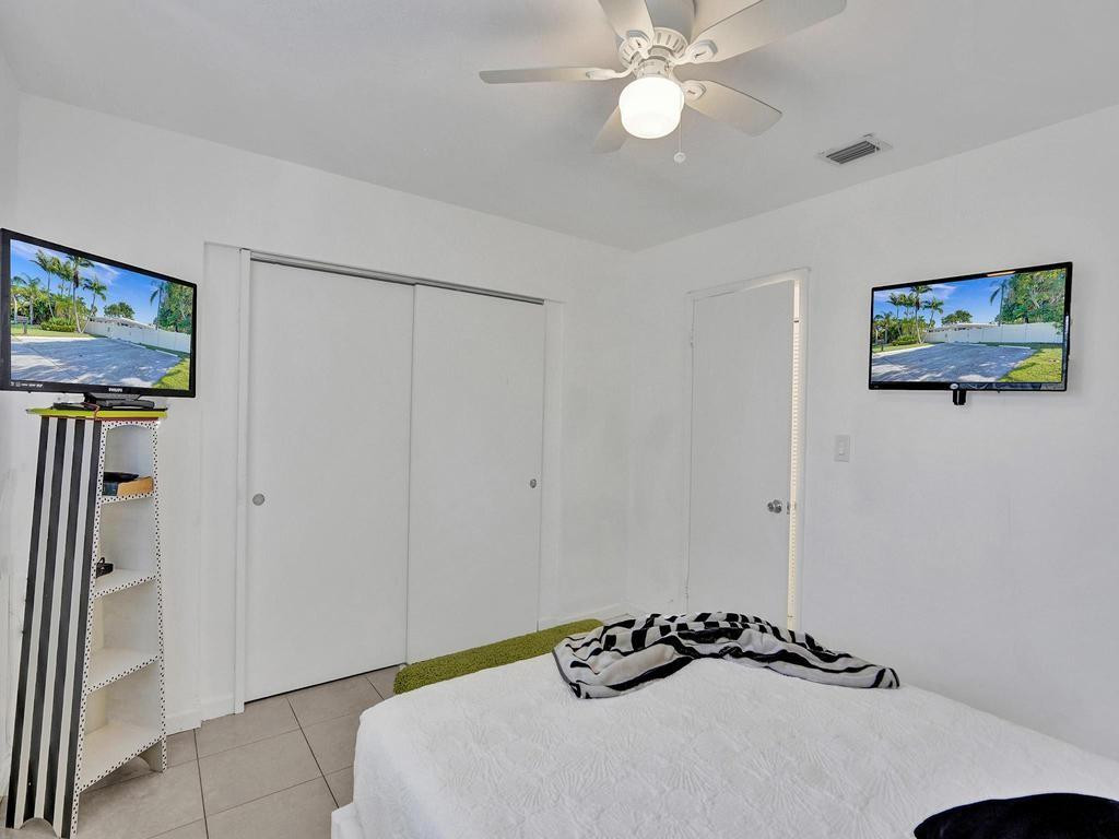 4422 Seagrape Drive 1, Lauderdale-By-The-Sea Unit: 1
