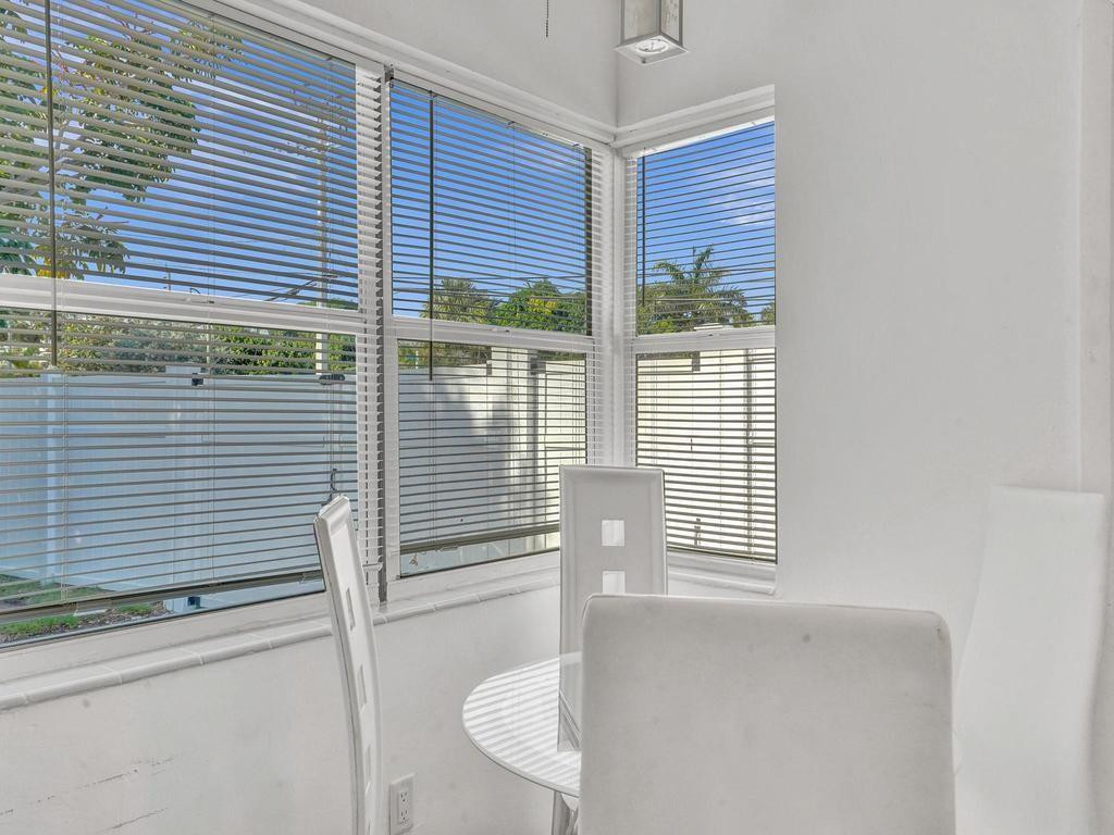 4422 Seagrape Drive 1, Lauderdale-By-The-Sea Unit: 1