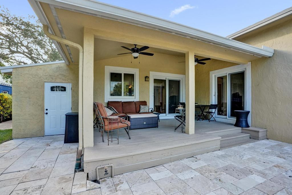 408 NE 9th Avenue