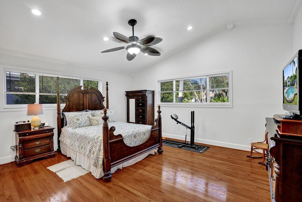 408 NE 9th Avenue