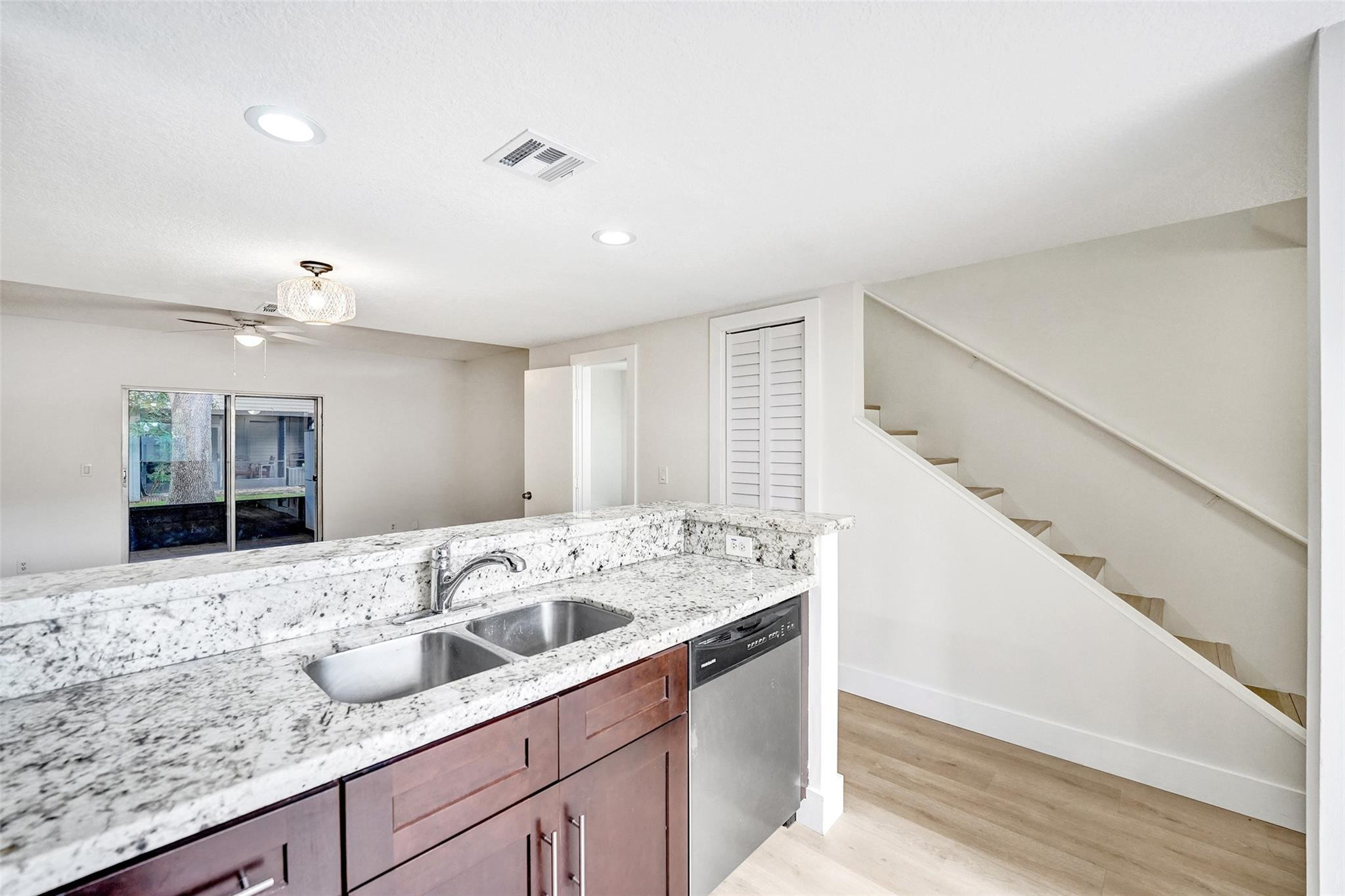 35 SW 3rd Street