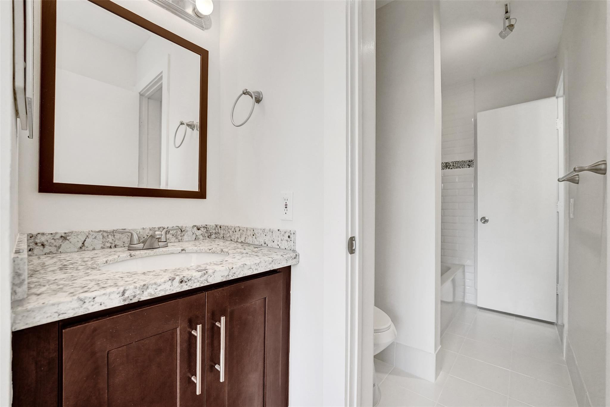 35 SW 3rd Street