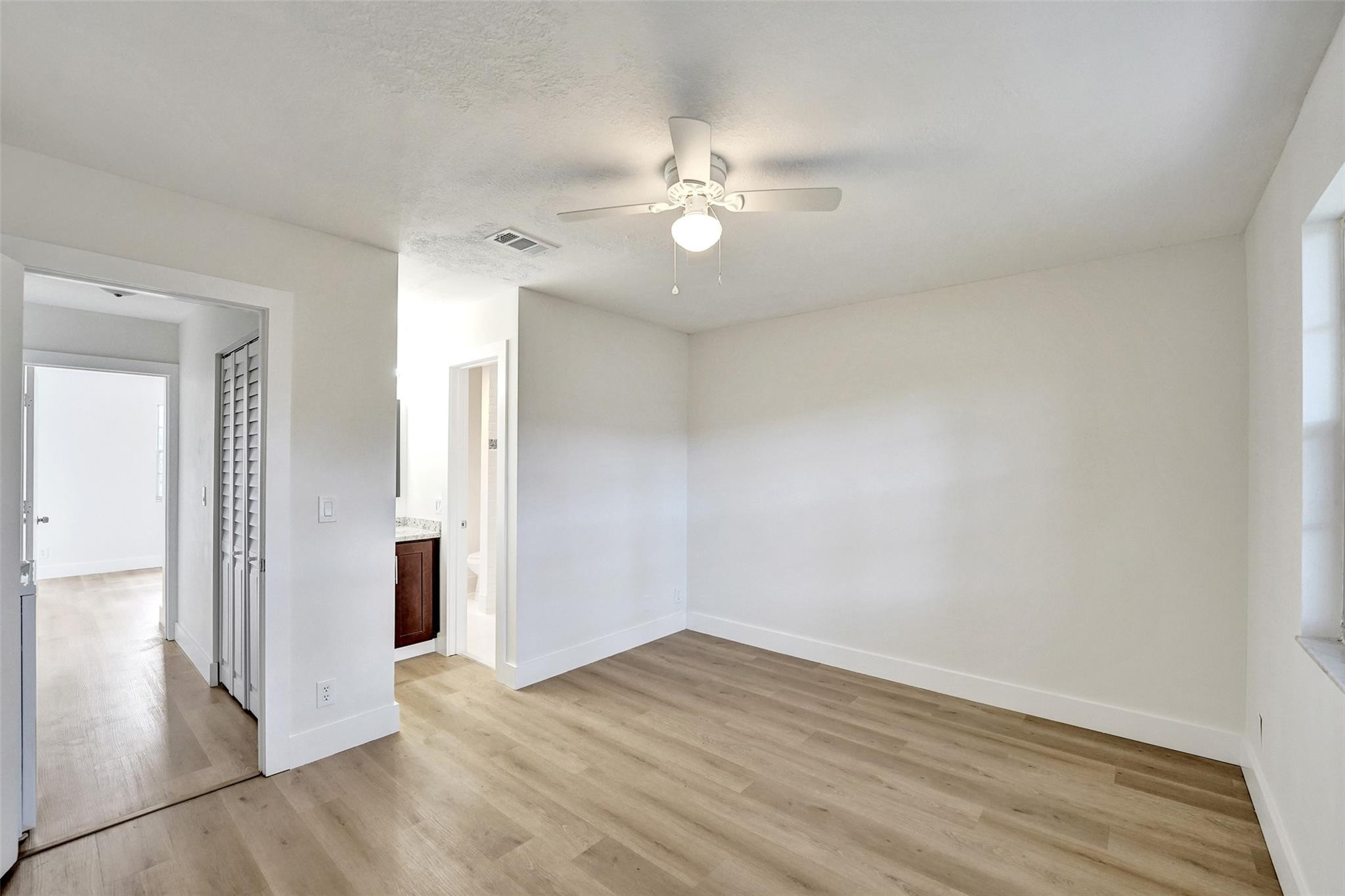 35 SW 3rd Street