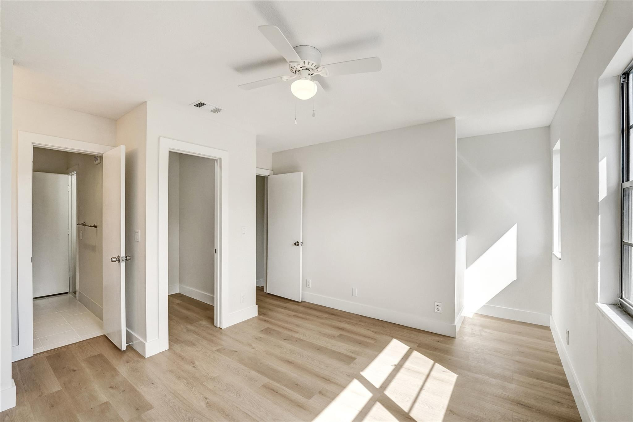 35 SW 3rd Street