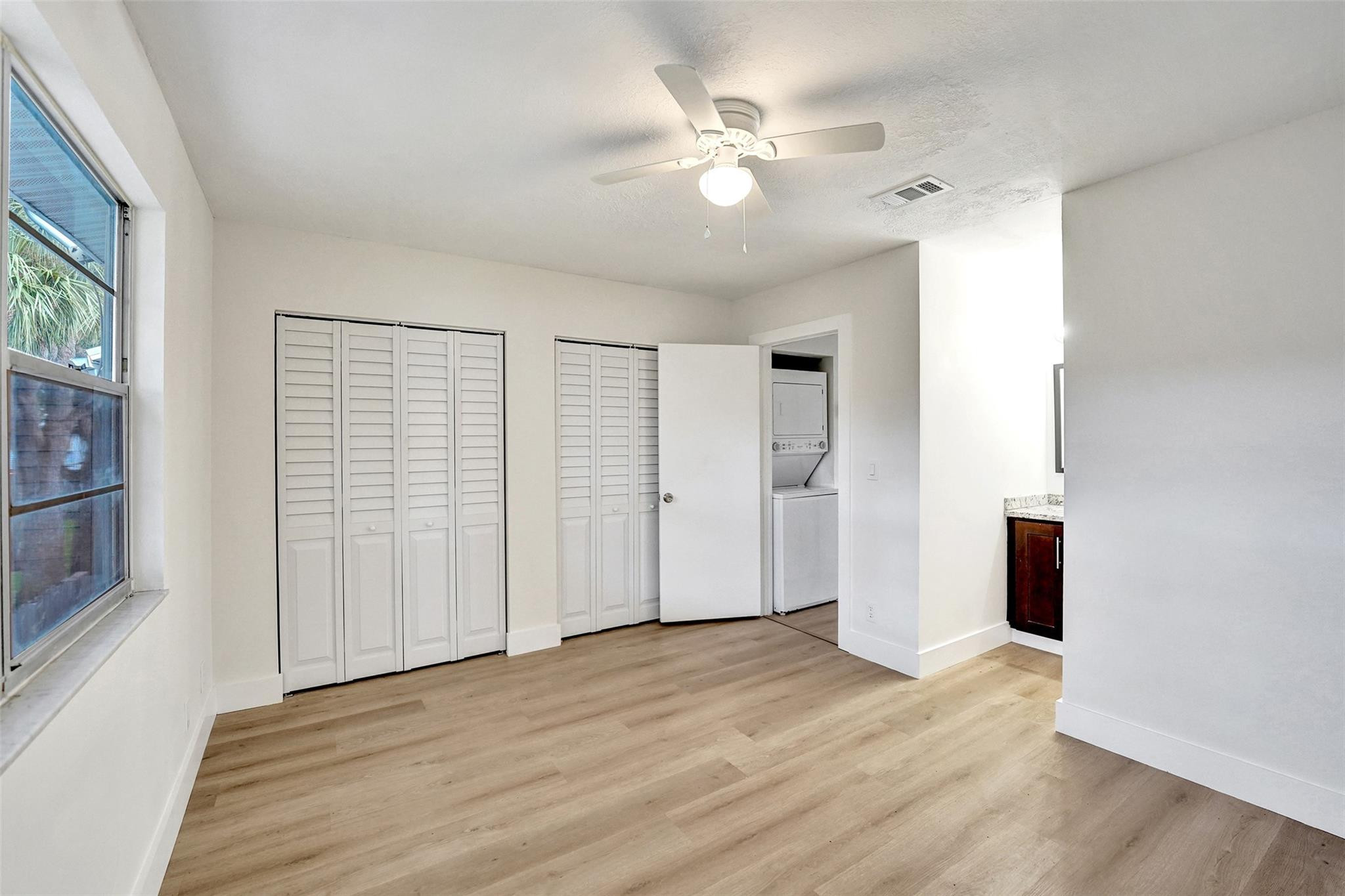 35 SW 3rd Street