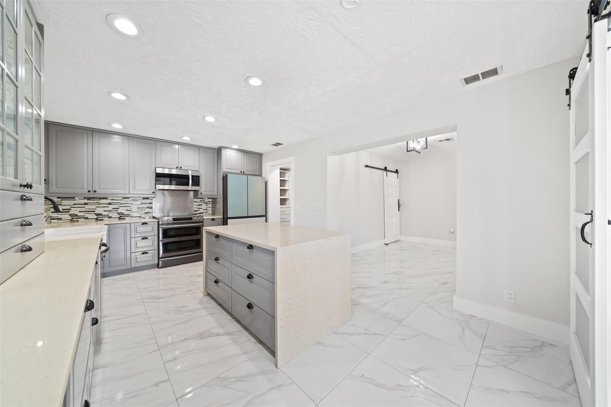 209 SE 1st Terrace