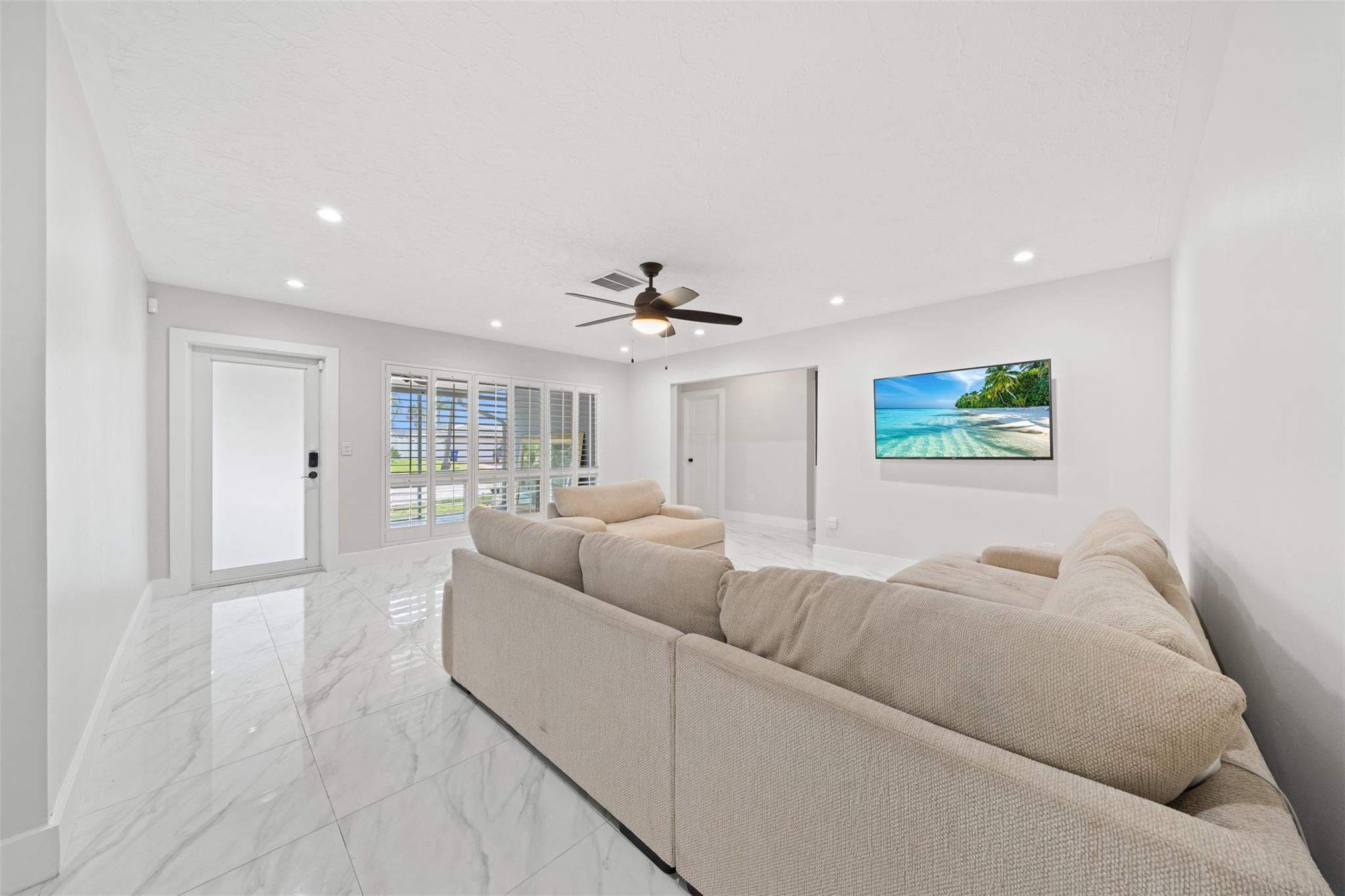 209 SE 1st Terrace