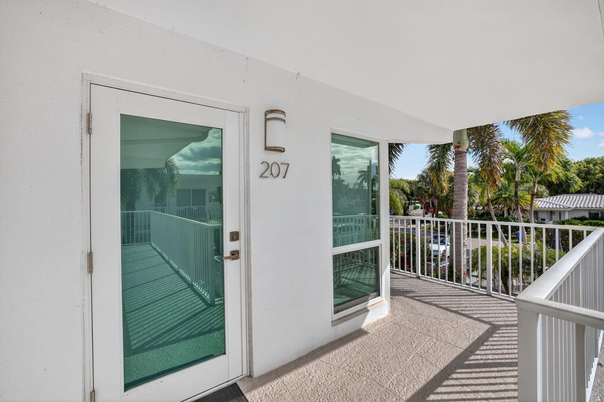 223 Marine Court 207, Lauderdale-By-The-Sea Unit: 207