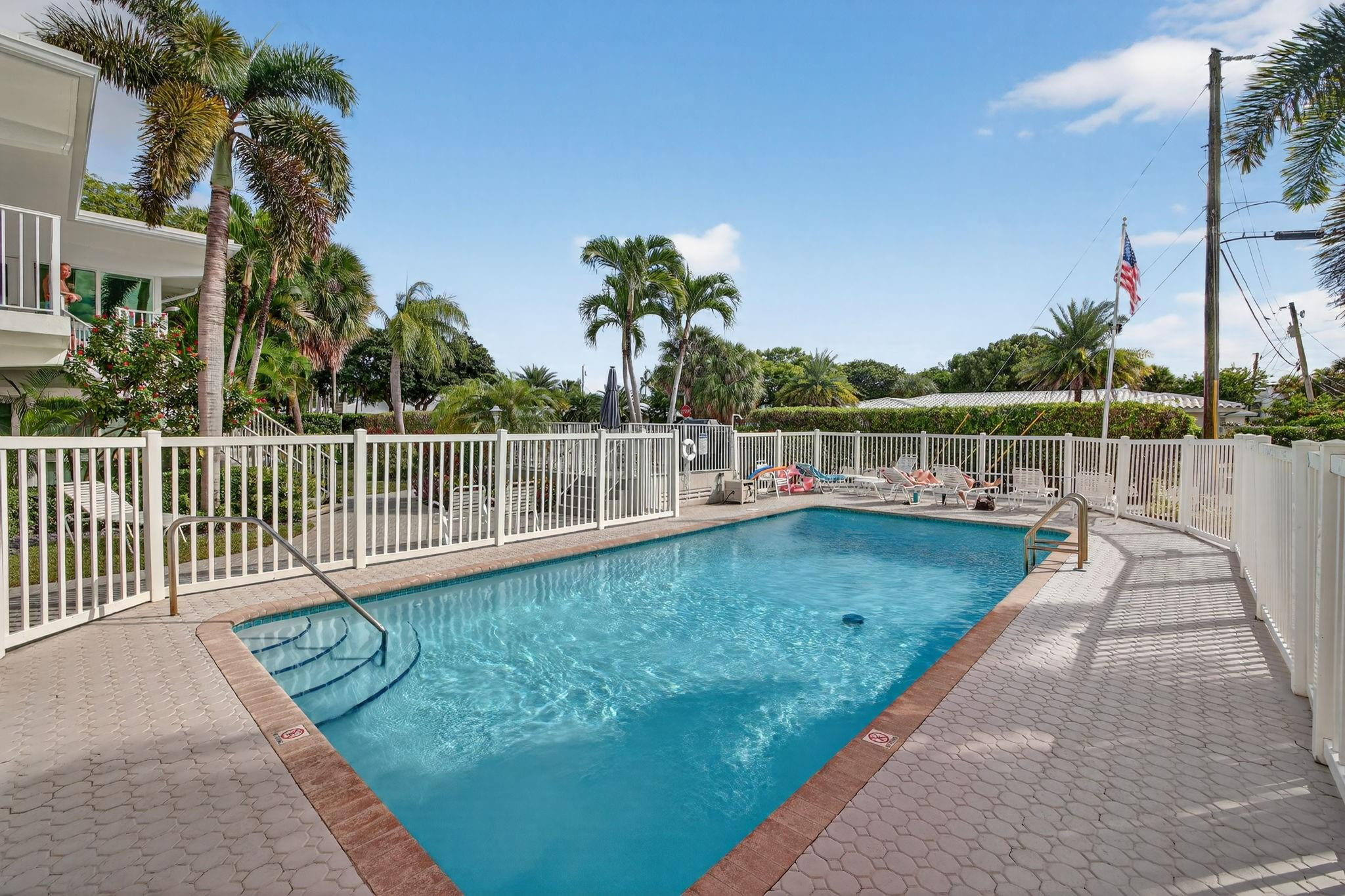 223 Marine Court 207, Lauderdale-By-The-Sea Unit: 207