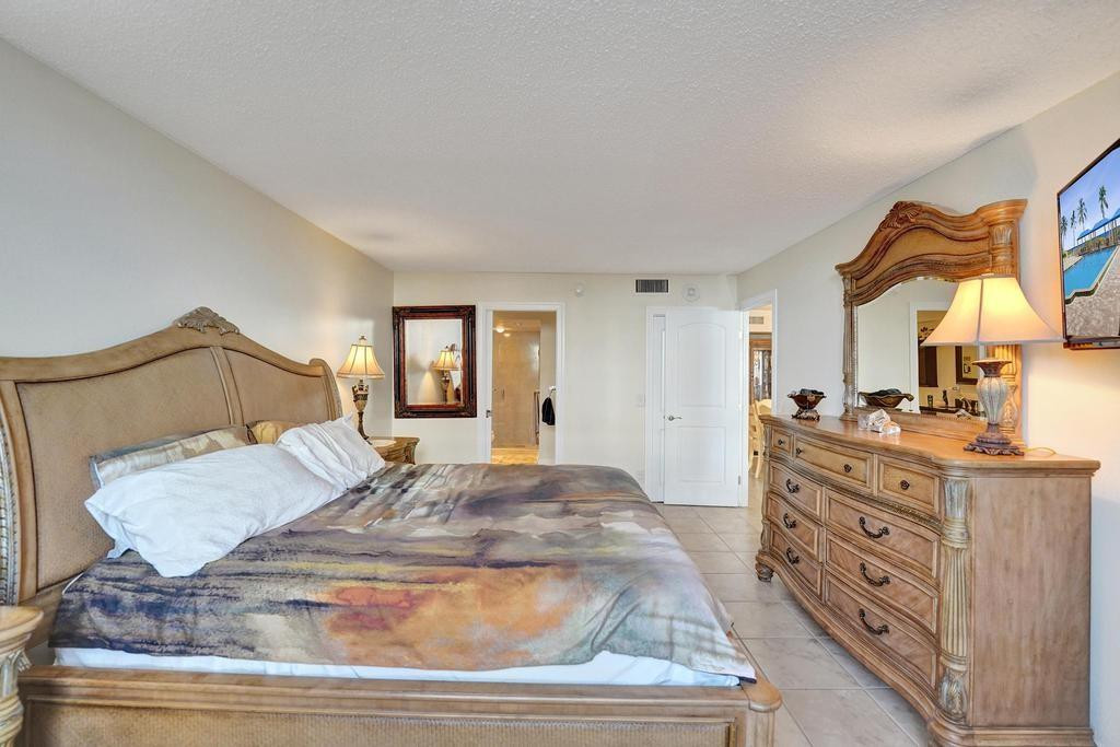 2000 S Ocean Boulevard 4C, Lauderdale-By-The-Sea Unit: 4C